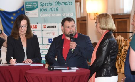Mark Solomeyer, Athletensprecher und Vizepräsident SOD, spricht über die Erwartungen der Athletinnen und Athleten an die Special Olympics Kiel 2018. (Foto: SOD/Juri Reetz)